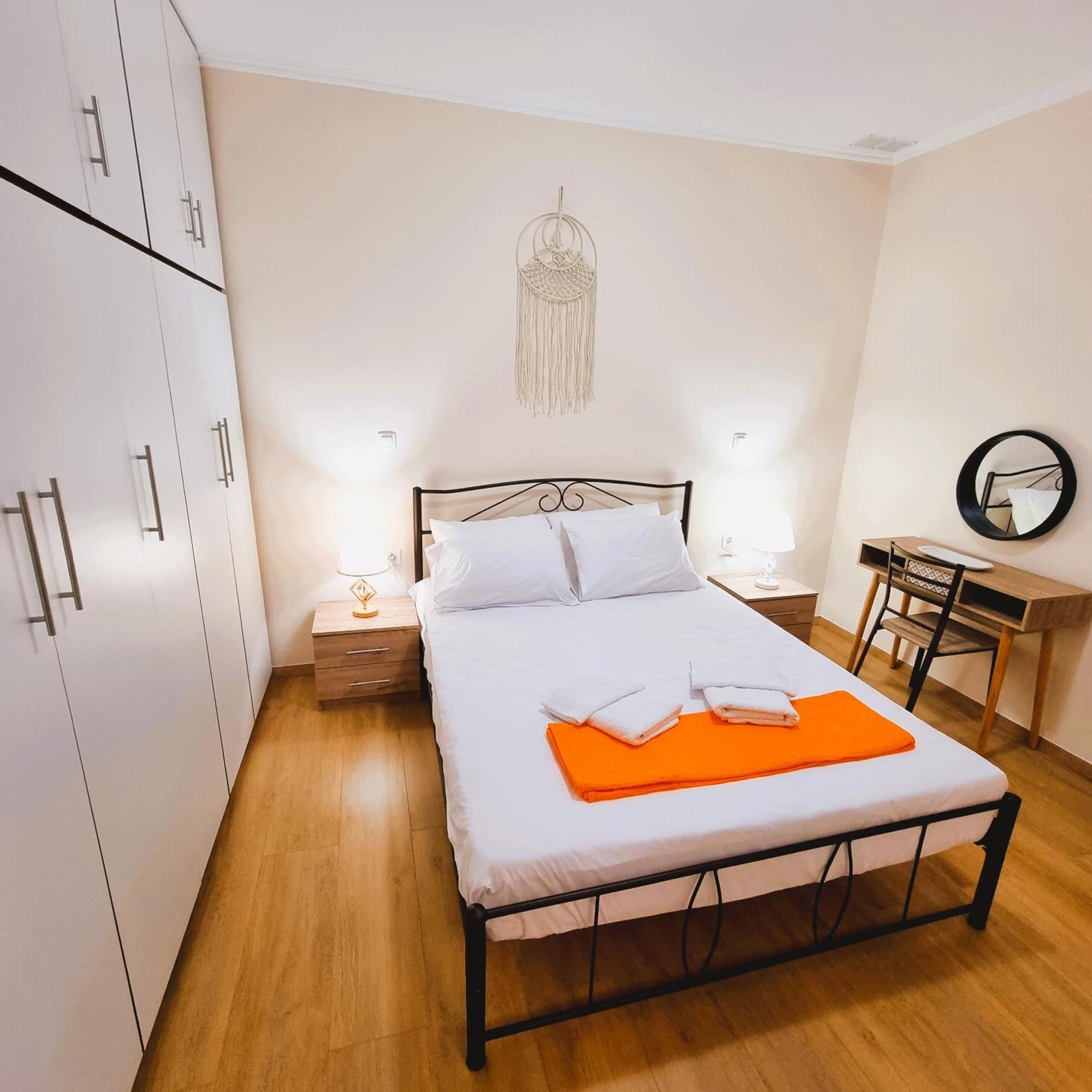 Estrella Apartment Sparta Bagian luar foto