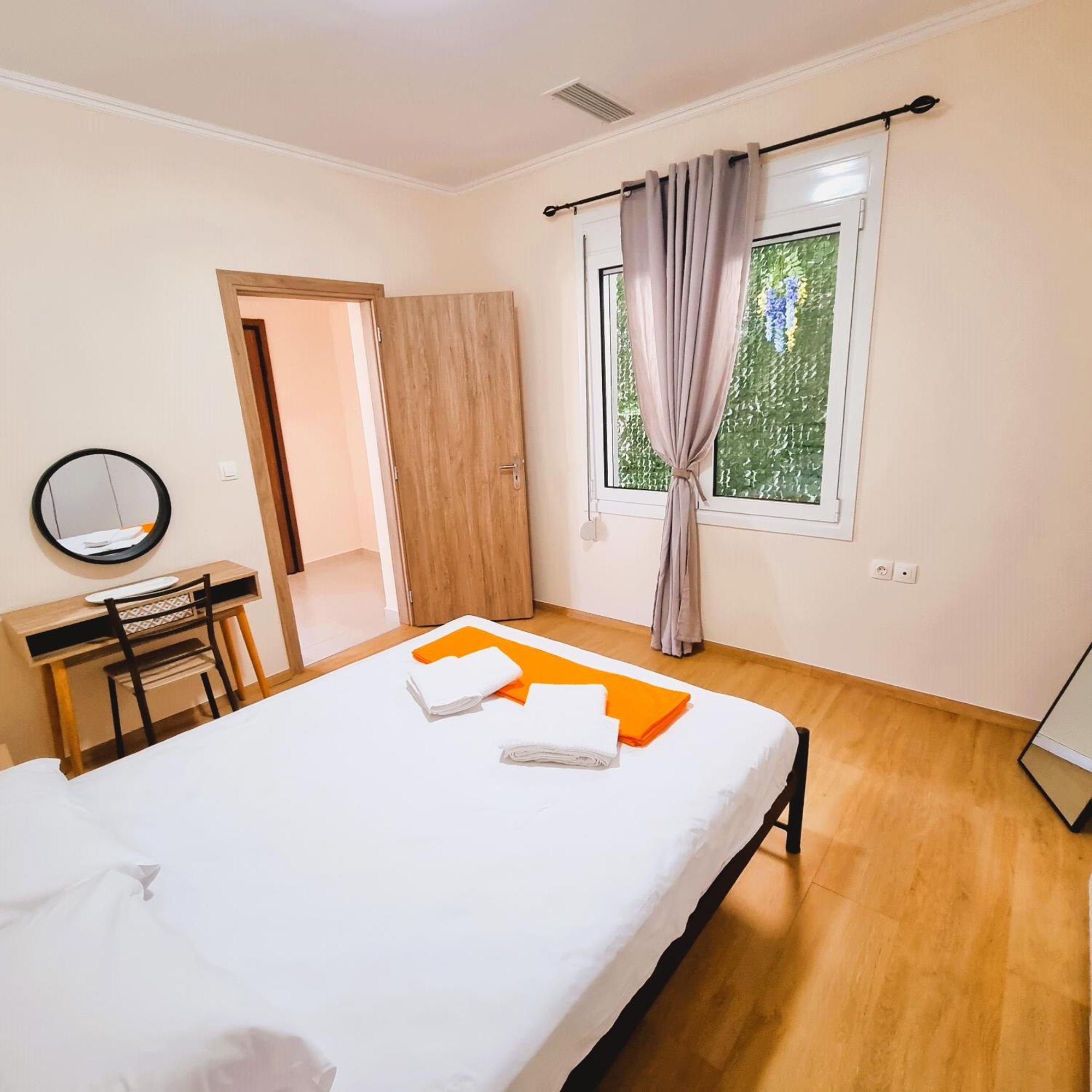 Estrella Apartment Sparta Bagian luar foto